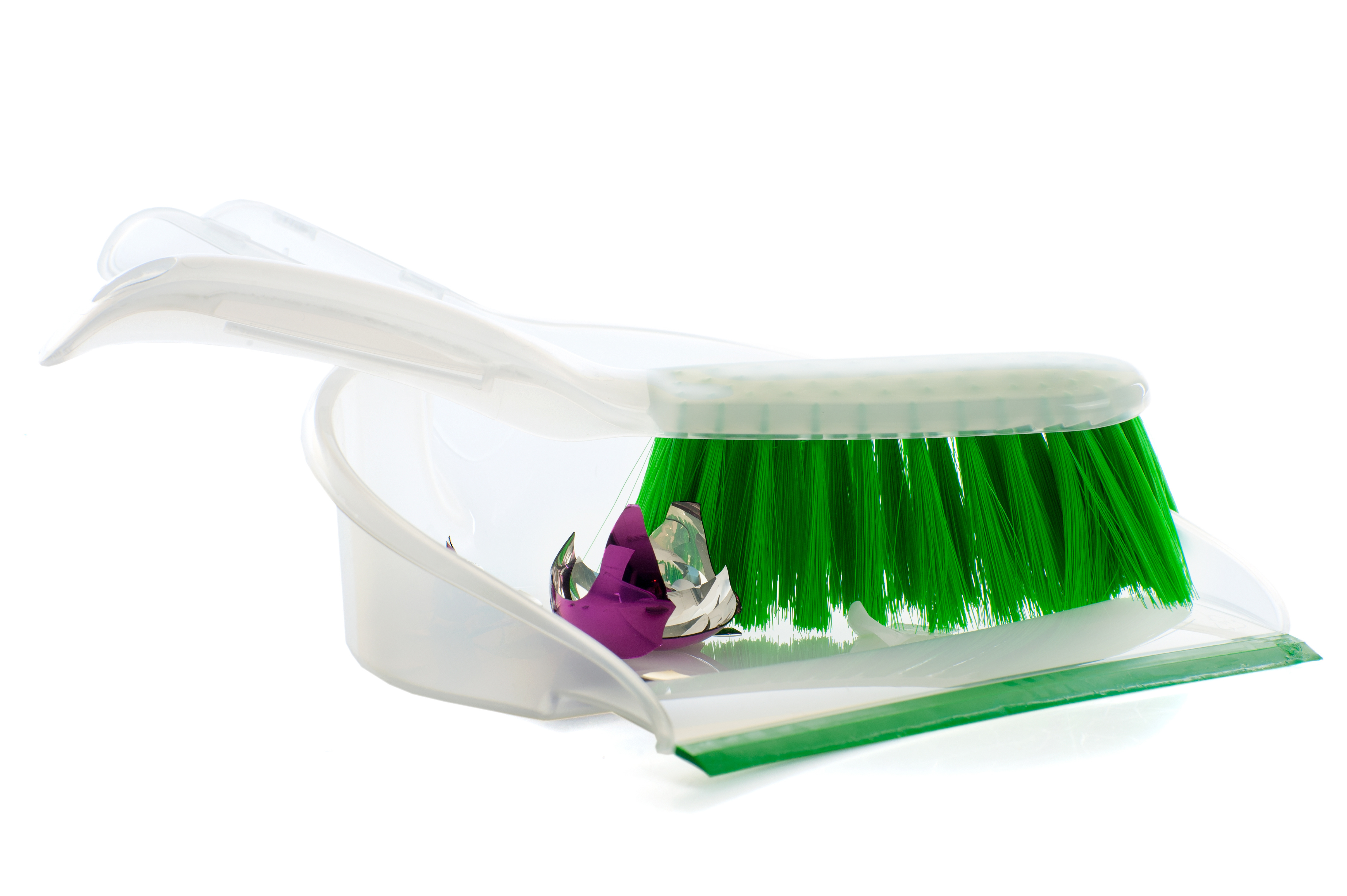 holiday-cleaning-dustpan-ornament